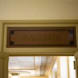 Saliamo cos� al primo piano dal quale, attraverso una porta, accediamo alla Galleria superiore